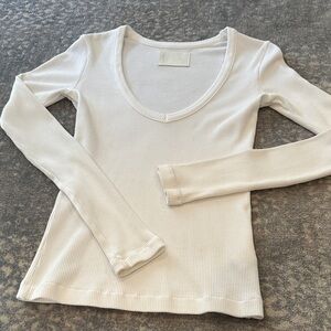 CITIZENS OF HUMANITY WHITE NWOT HEAVY RIBBED V NECK TOP